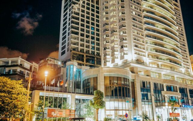 khách sạn 5 sao hạ long