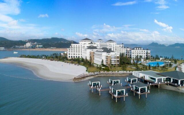 khách sạn 5 sao hạ long