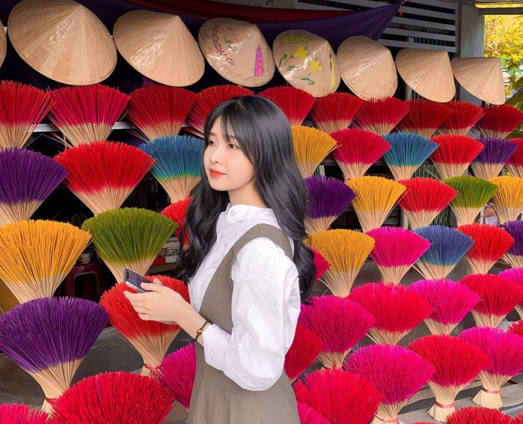 lang_huong_thuy_xuan-1024x831