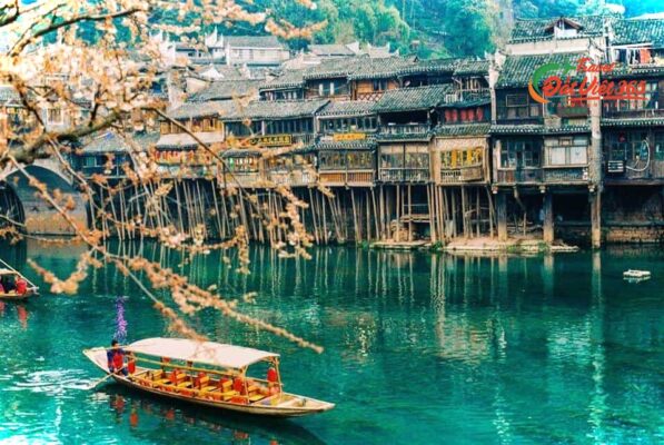 tour phuongwjj hoàng cổ trấn giá rẻ