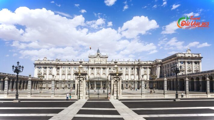 du lịch 5 nước châu âu