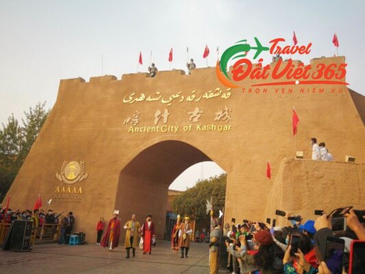 Tour Du lịch Tân Cương 10N9Đ từ TP.HCM