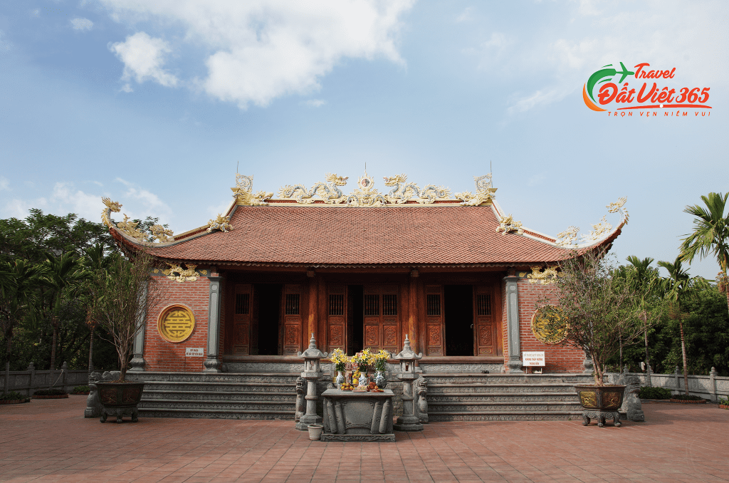 ThanhMau2-1024x678-8c35da12a94d438e969a17a806b24650_result