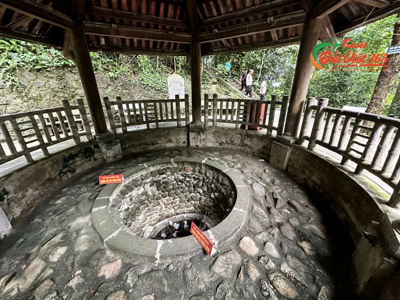 den-hung-phu-tho-gieng-co-1704385725_result