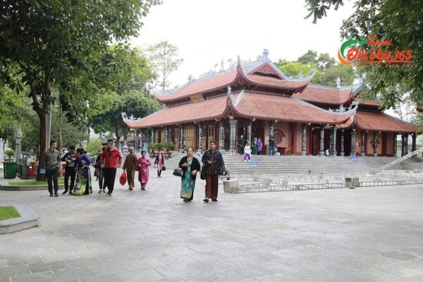 Tour Đền Mẫu Âu Cơ – Đền Đông Cuông Yên Bái 1 Ngày, Review Kinh Nghiệm Du Lịch
