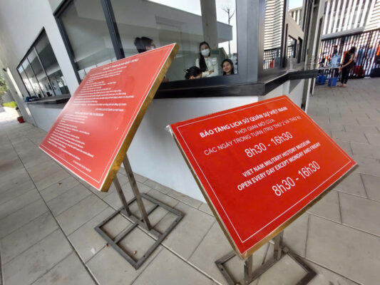 tour bảo tàng lịch sử quân sự