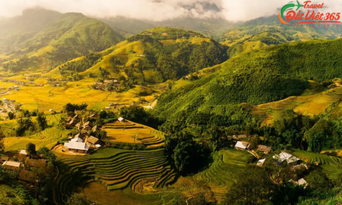 các hoạt động đốt lửa trại, hát giao lưu cùng người dân bản địa – một trải nghiệm văn hóa không thể quên