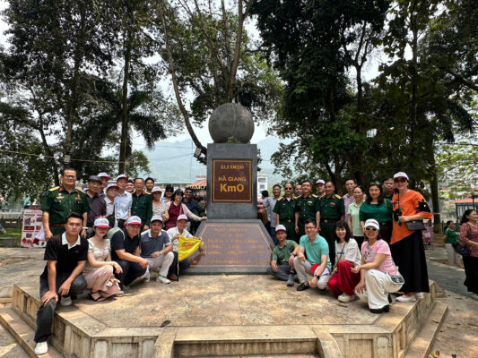 tour hà giang lô lo chải